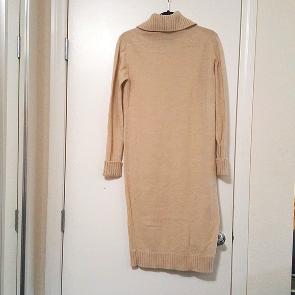 E&J tan camel color 100% cashmere Italian made sweater dress - Picture 5 of 5